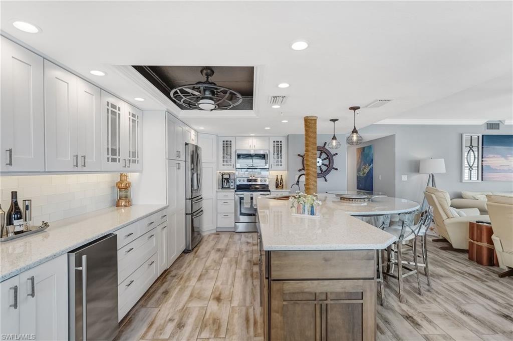 Lots of cabinets and countertops space!