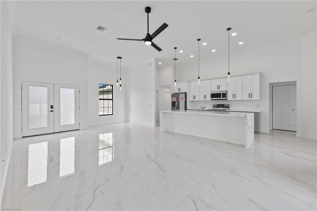 2005 NW 18th ST