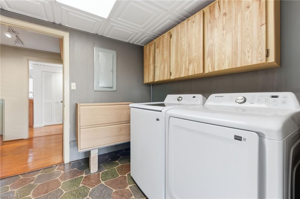 1702 Hill AVE photo 20