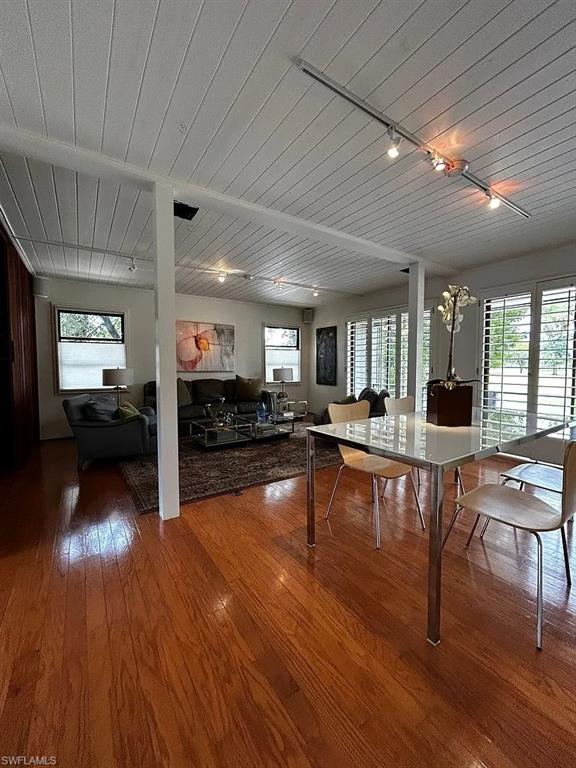 1702 Hill AVE photo 8