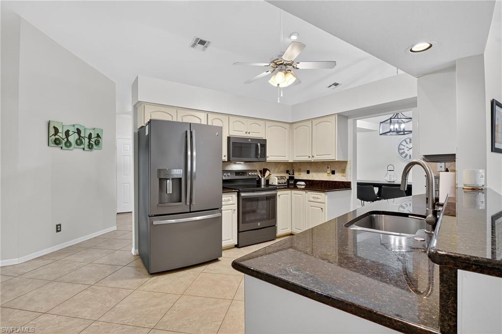 5060 Coldstream LN photo 17