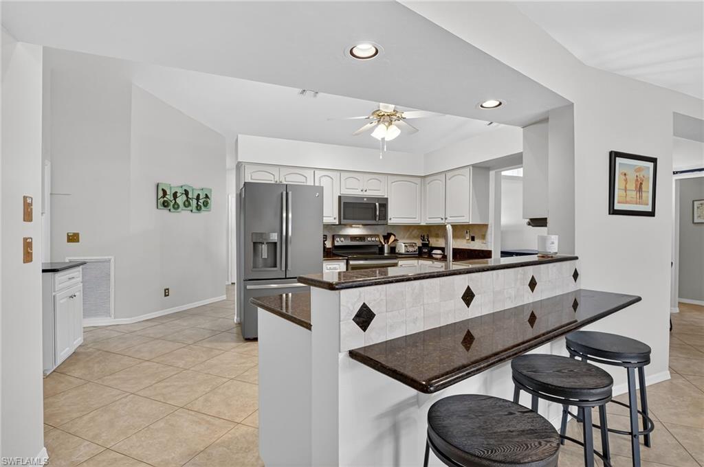 5060 Coldstream LN photo 15