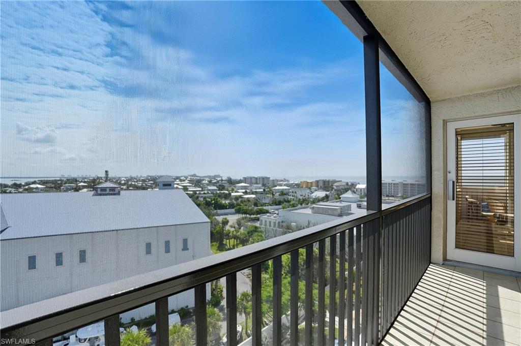 Guest bedroom Balcony with a sunroom - Virtually Edited Image