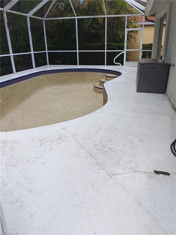 9894 Colonial WALK N photo 10