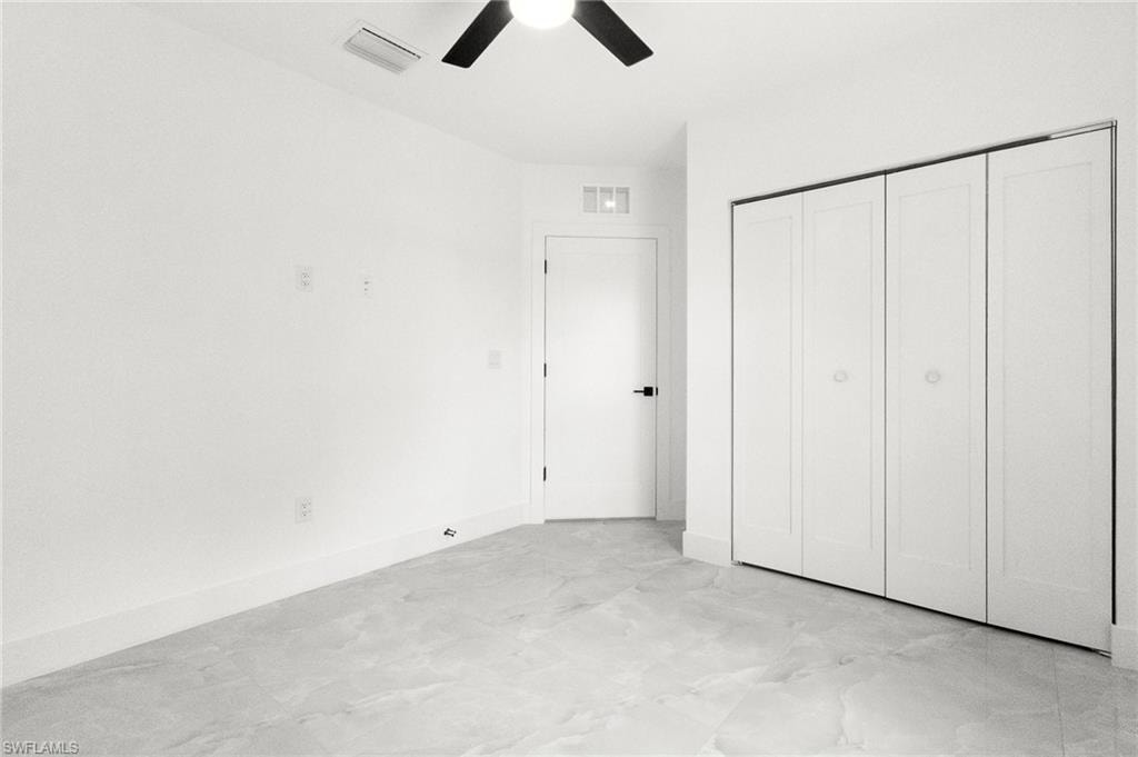 1137 Essex ST E photo 12