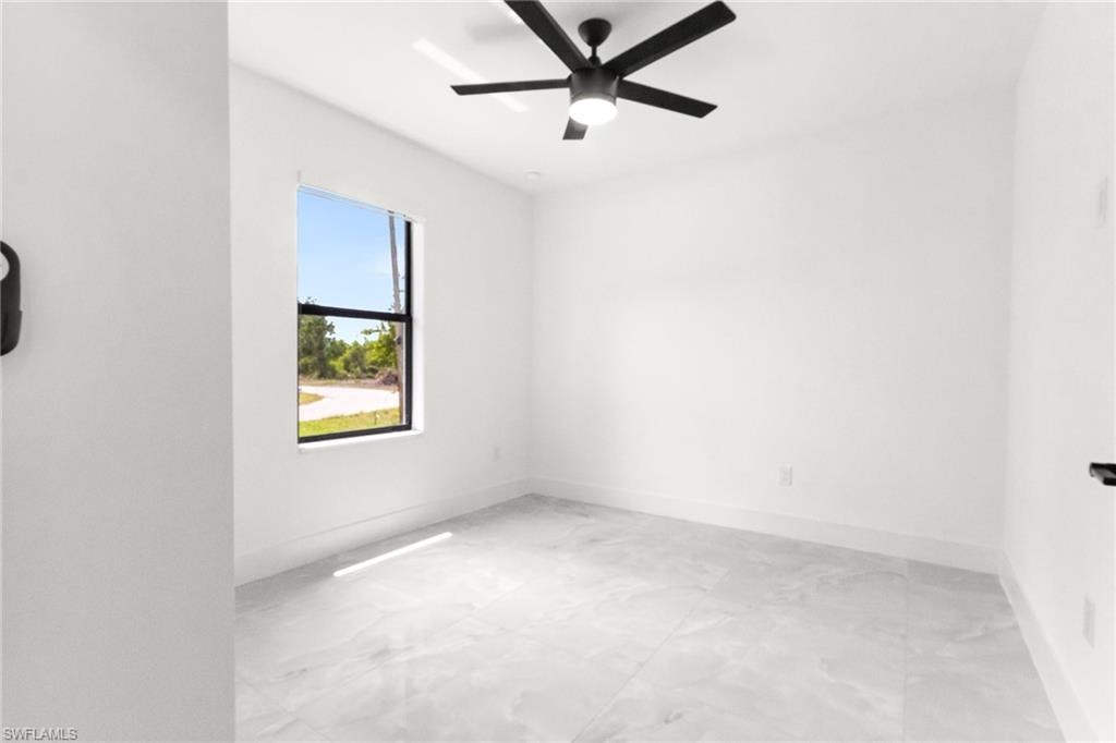 1137 Essex ST E photo 15