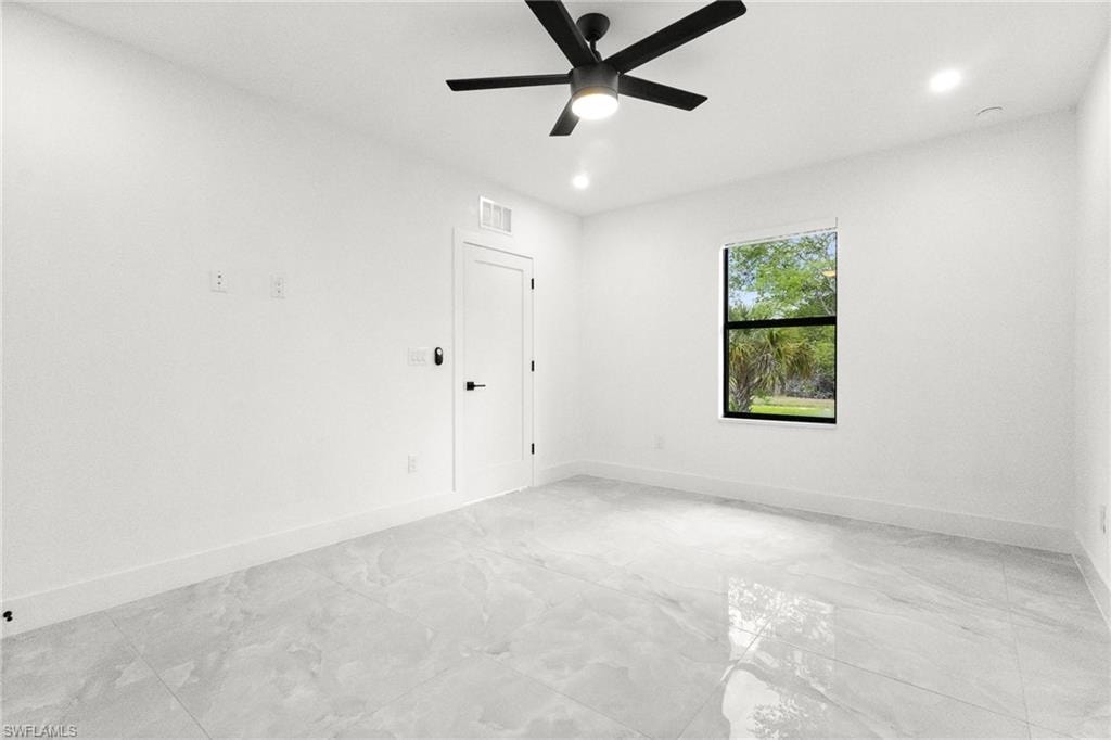 1137 Essex ST E photo 8