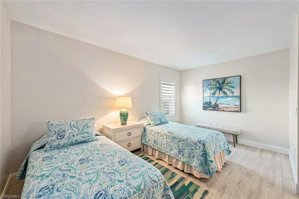 2850 Gulf Shore BLVD N 102 photo 16