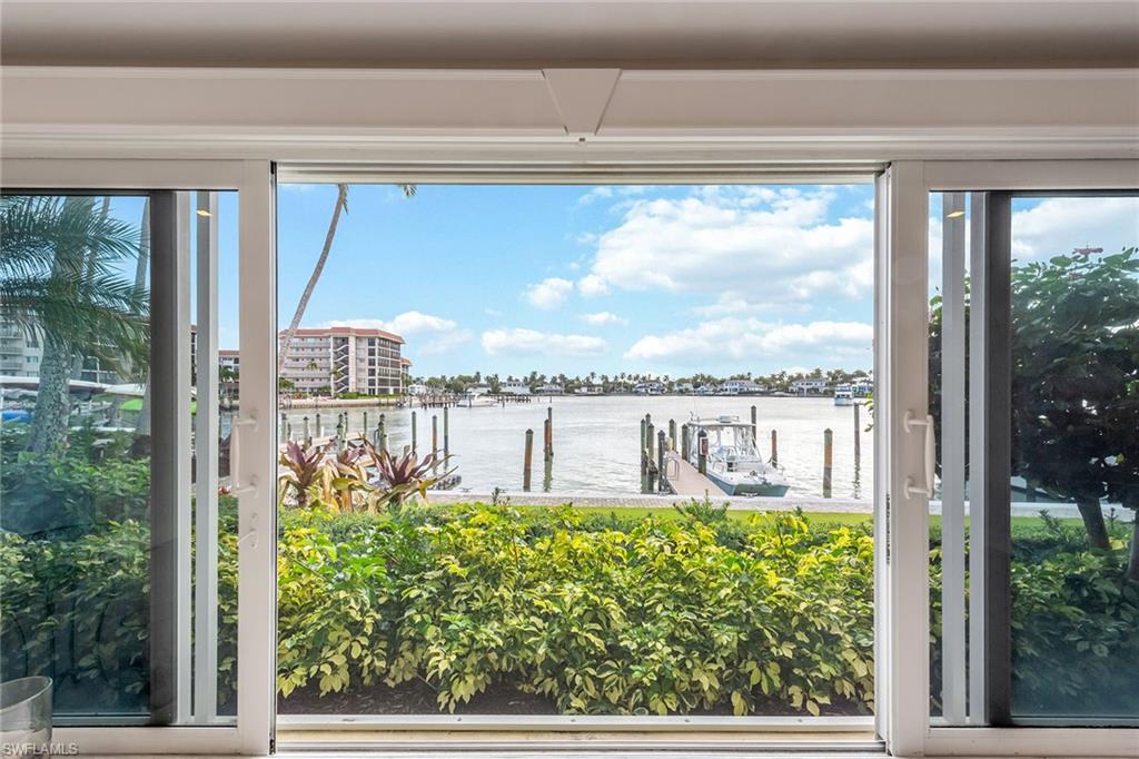 2850 Gulf Shore BLVD N 102