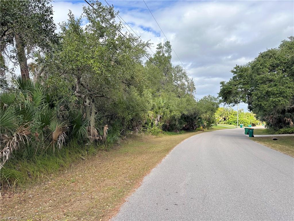 Lot Front- Clearview Dr