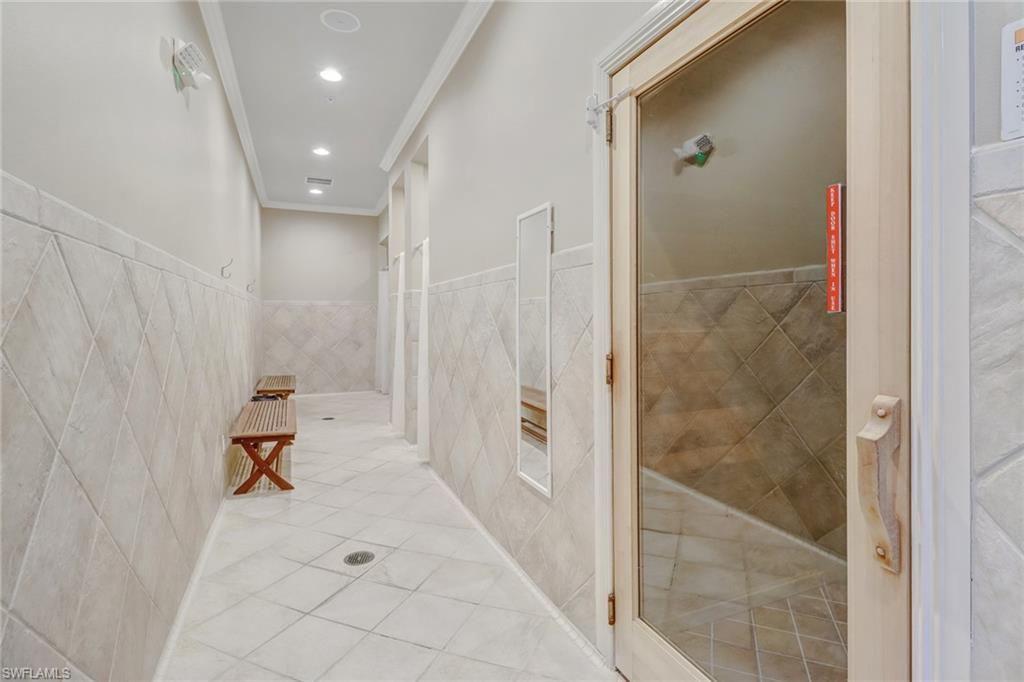 9404 Springview LOOP photo 43