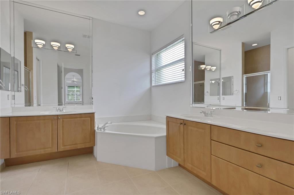 9404 Springview LOOP photo 16