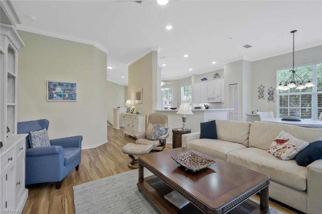 1036 Egrets Walk CIR 201