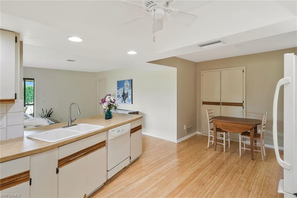 10361 Windsor WAY photo 9