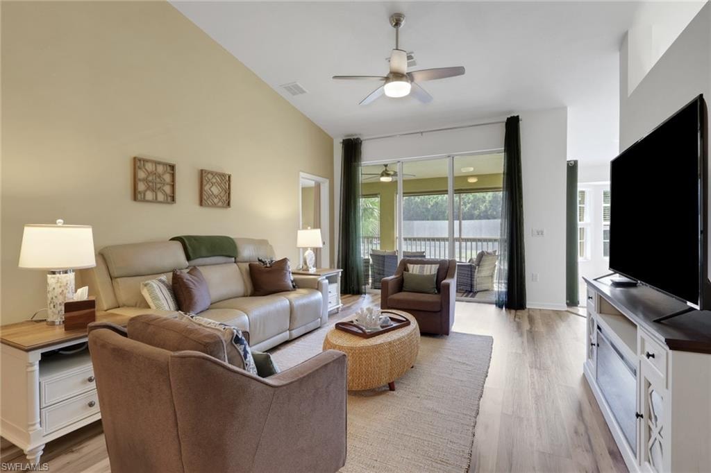 20300 Calice CT 1104 photo 7