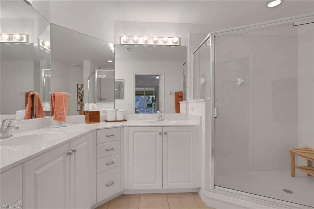 20300 Calice CT 1104 photo 20