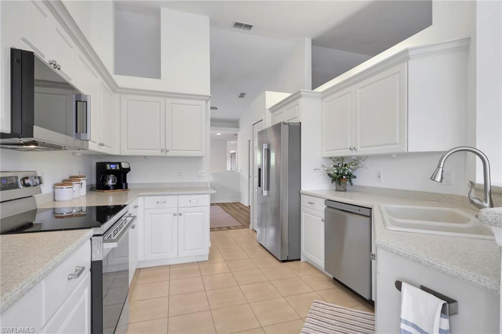 20300 Calice CT 1104 photo 11