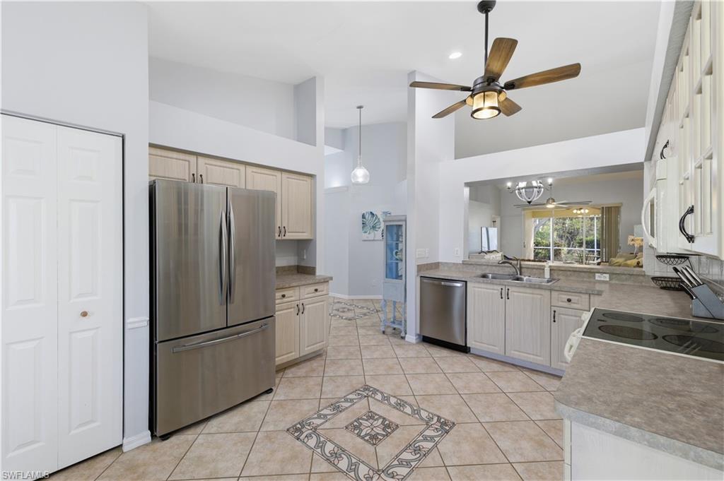 5778 Greenwood CIR photo 12