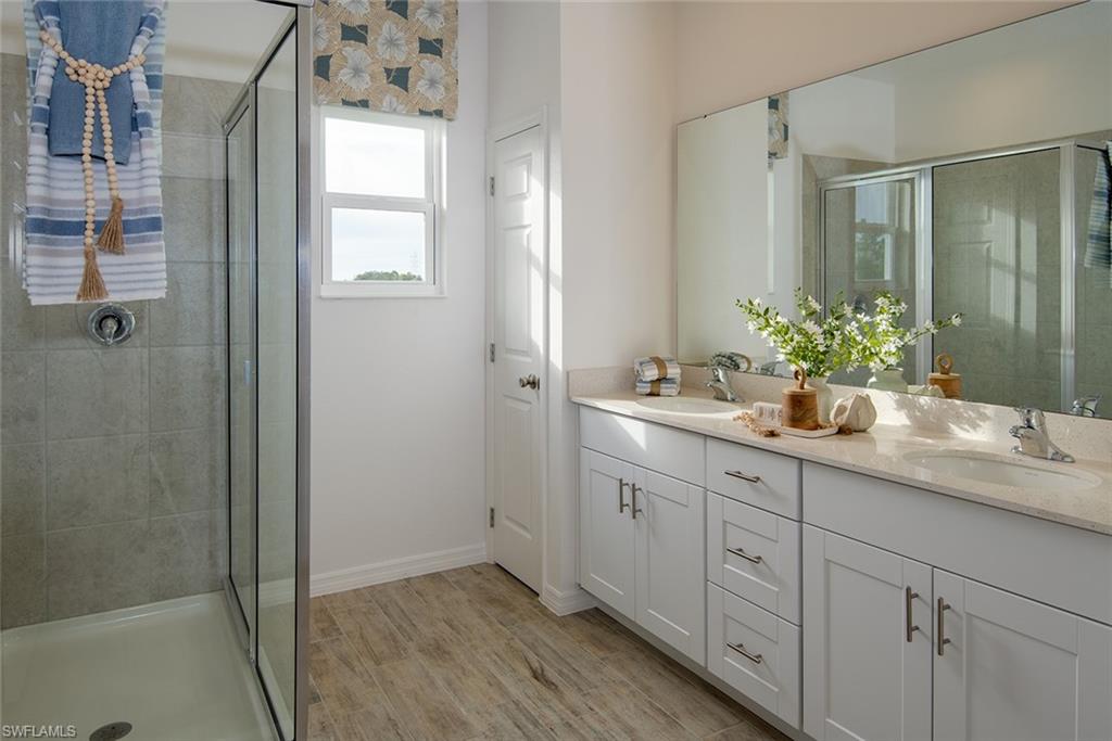 17319 Peregrine WAY photo 6