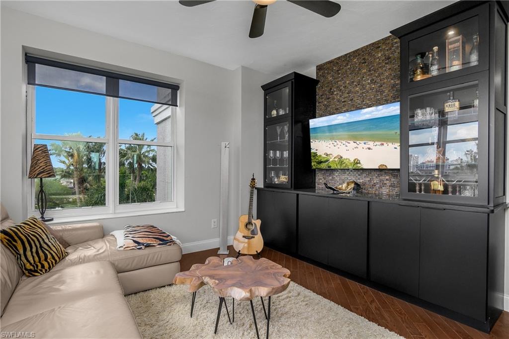 Den / Office/ Flex Room