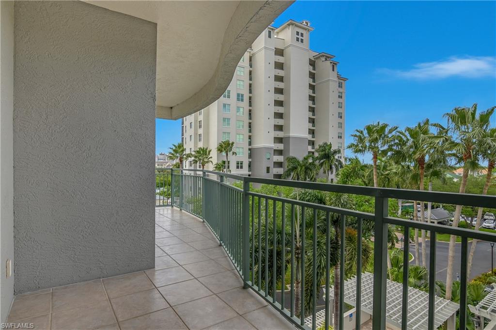 Balcony connects Guest Bedrooms