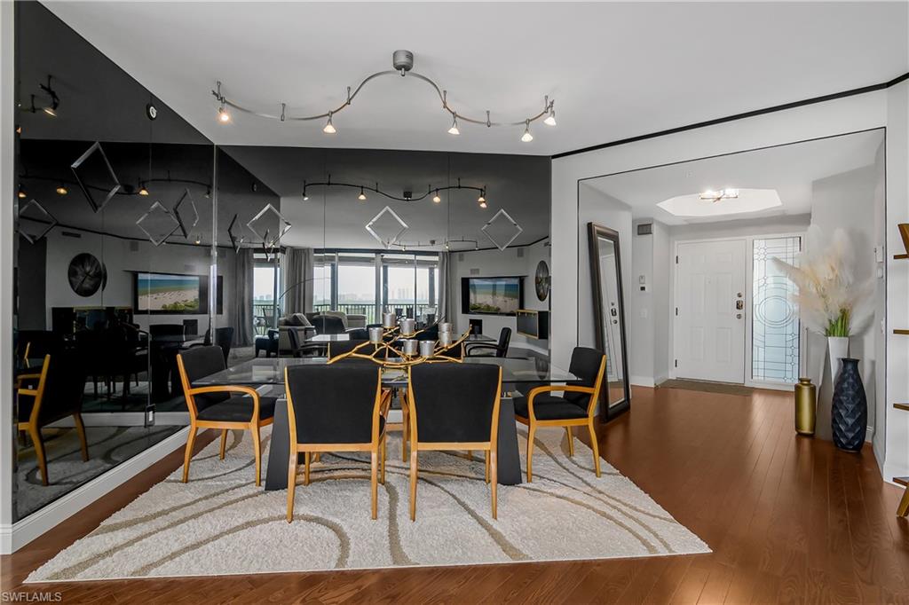 425 Cove Tower DR 504 photo 7