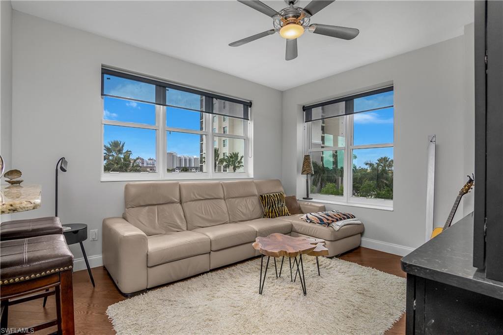 Den / Office/ Flex Room