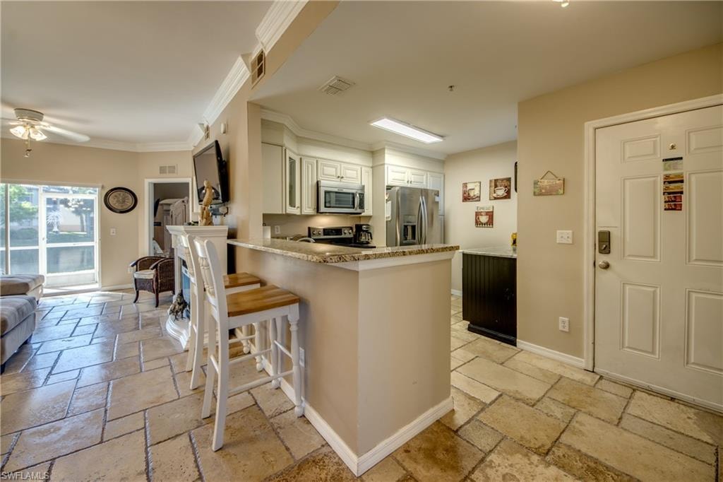 15370 Bellamar CIR 3411 photo 6