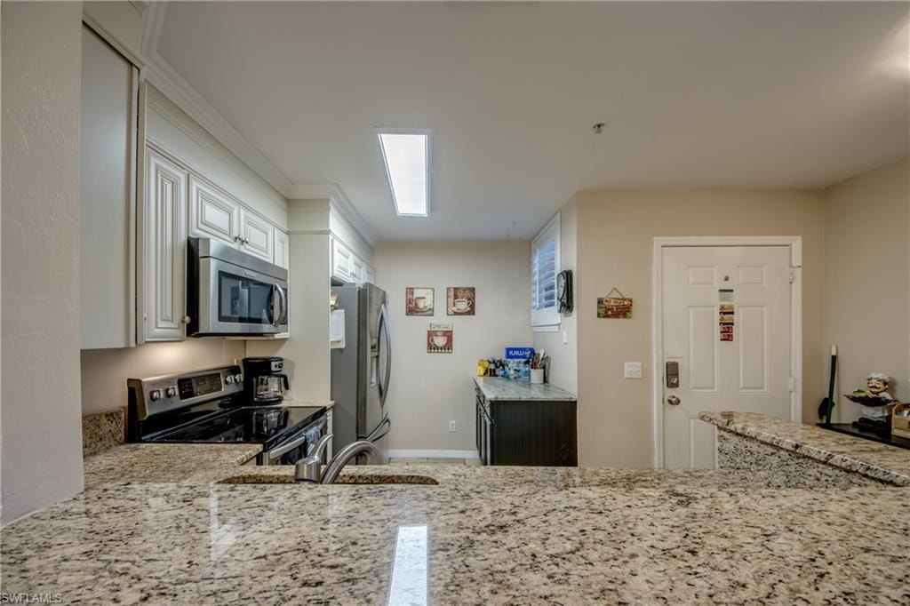 15370 Bellamar CIR 3411 photo 8