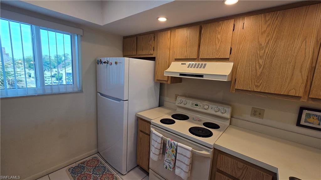 1014 Manatee RD F303