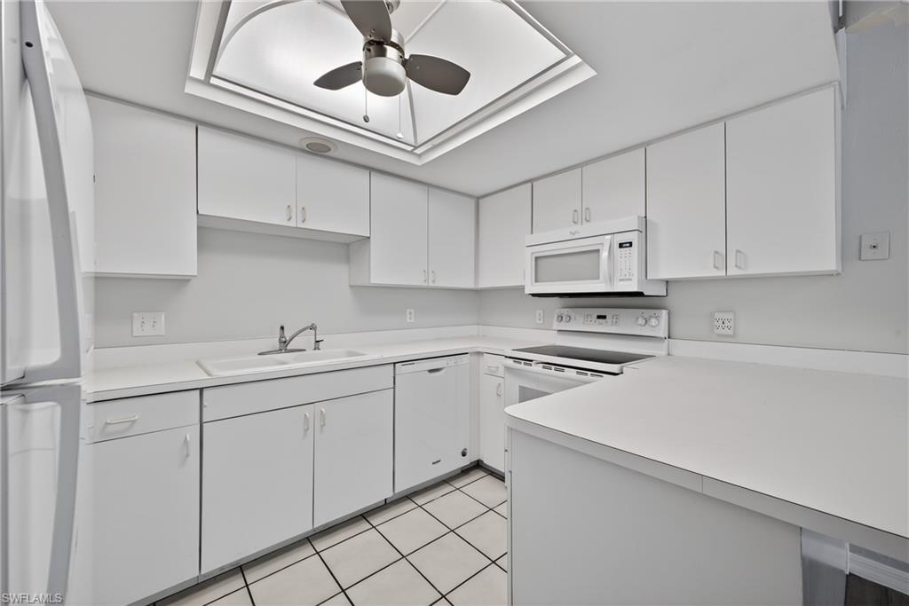 8421 N Haven LN B photo 13