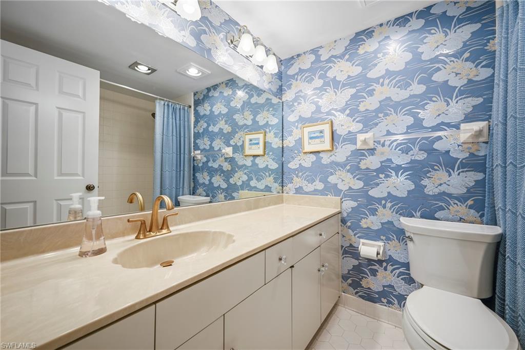 Master Ensuite Bathroom