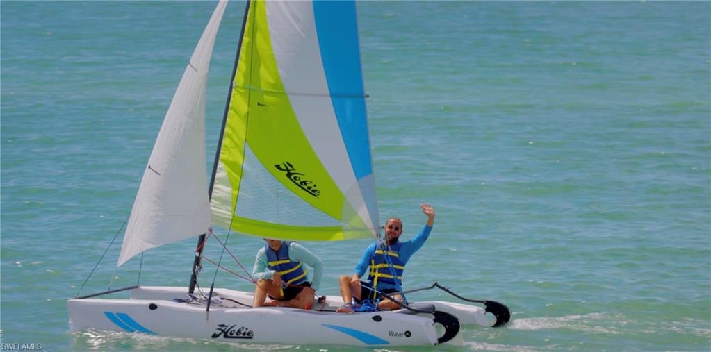 Sailing on Pelican Bay