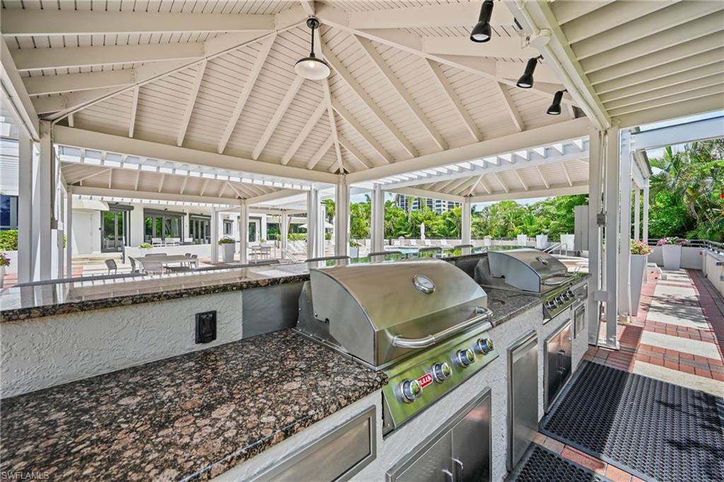 Dorchester BBQ Grill Area Poolside