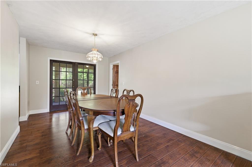 5681 Bur Oaks LN photo 13