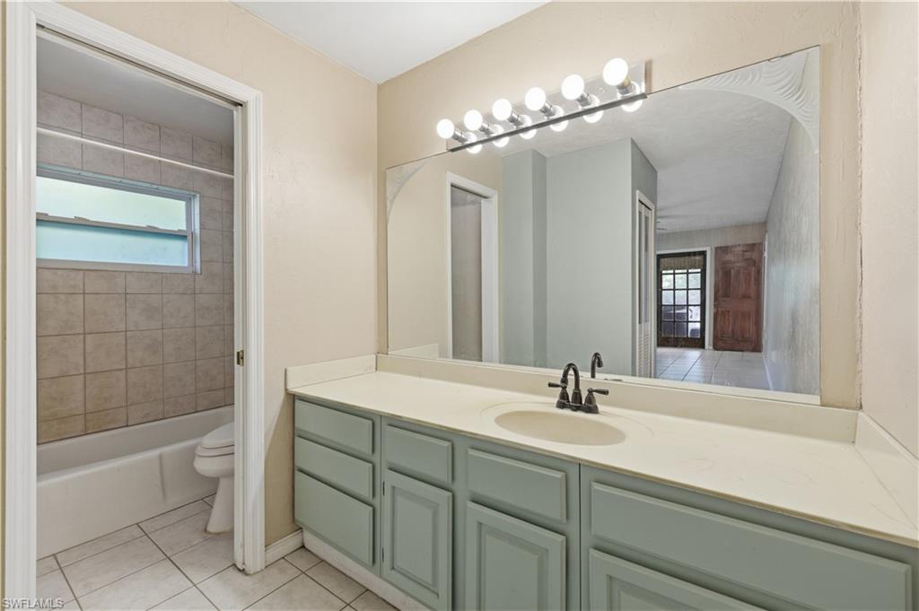 5681 Bur Oaks LN photo 16
