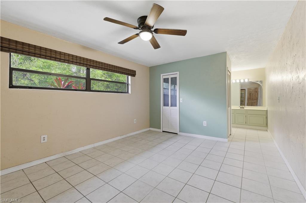 5681 Bur Oaks LN photo 14