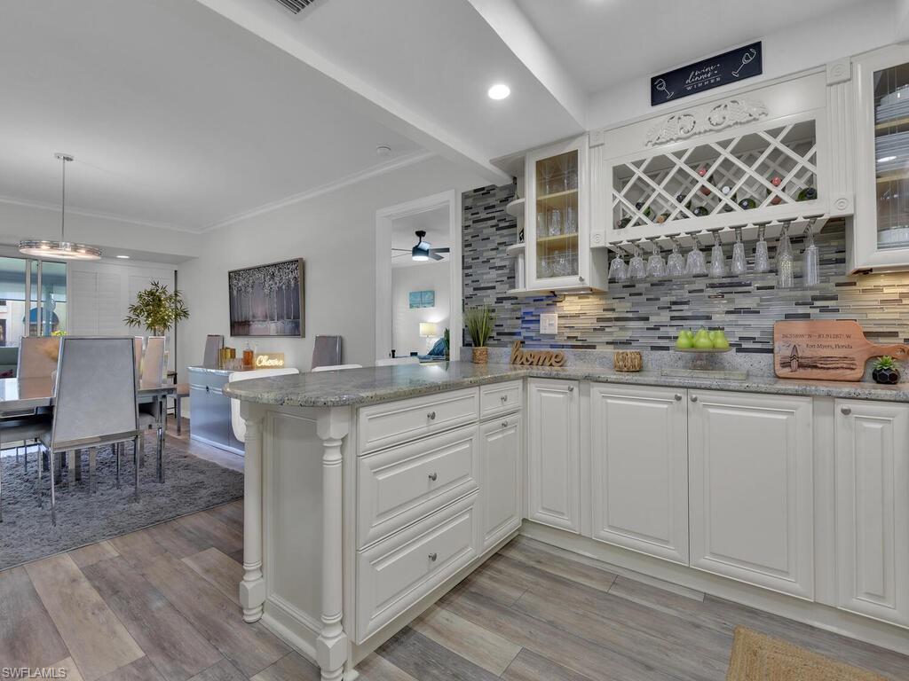 4263 Island CIR D