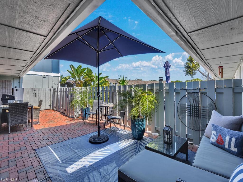 4263 Island CIR D photo 6