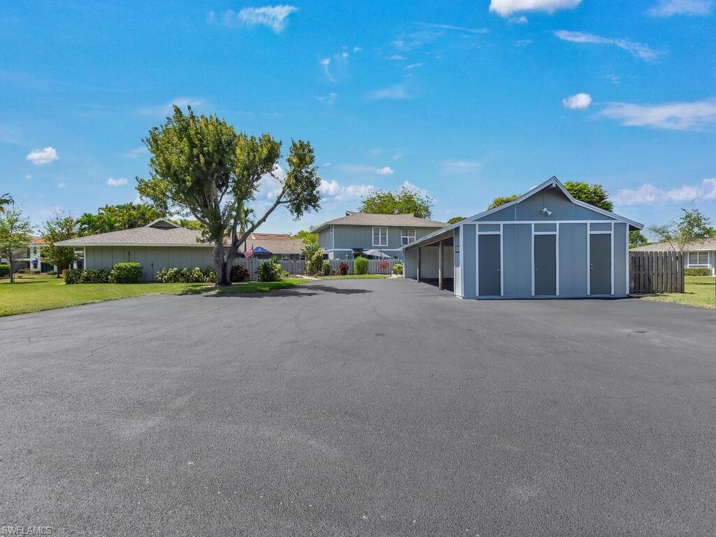 4263 Island CIR D photo 36