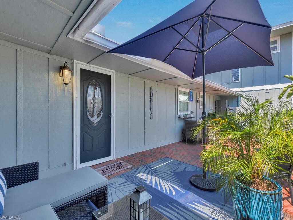 4263 Island CIR D