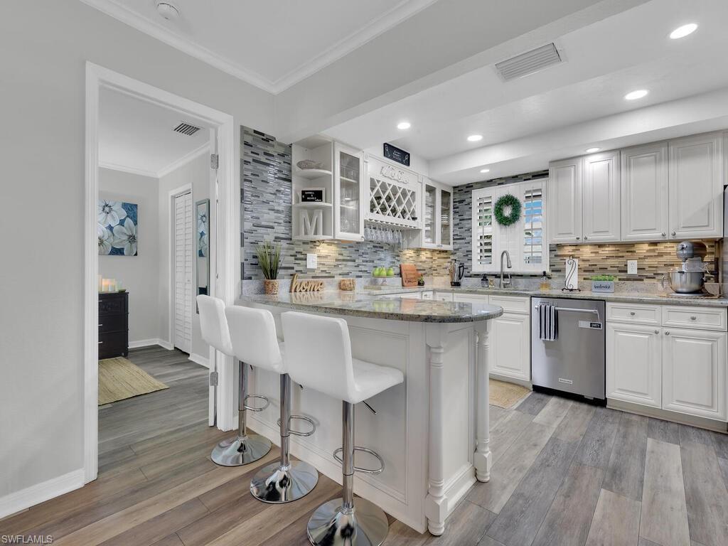 4263 Island CIR D photo 8