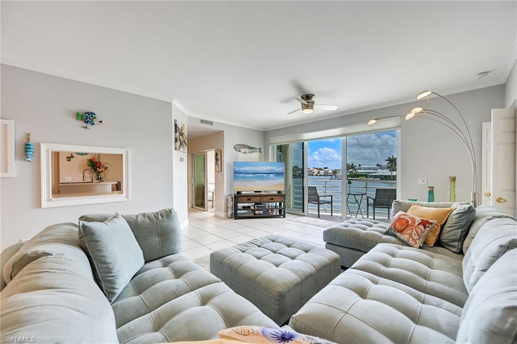 4530 Gulf Shore BLVD N 2-122