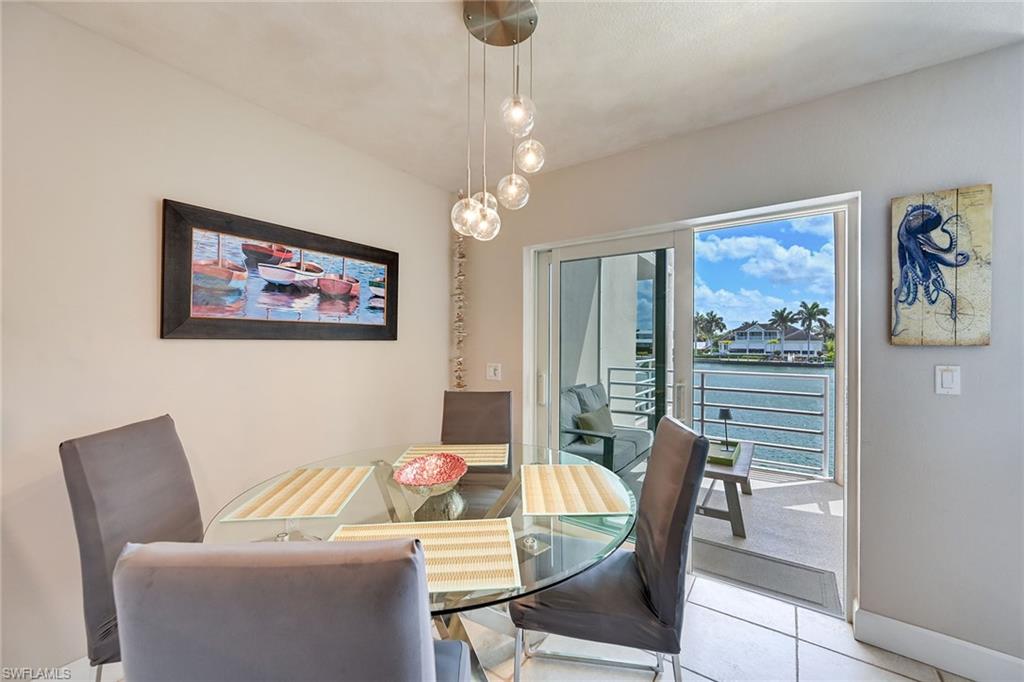 Breakfast Nook with Screened Balcony