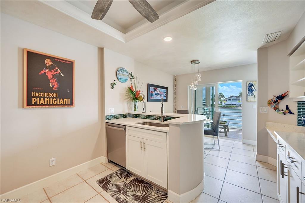 4530 Gulf Shore BLVD N 2-122 photo 11