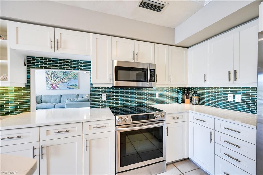 Kitchen with pass-thru