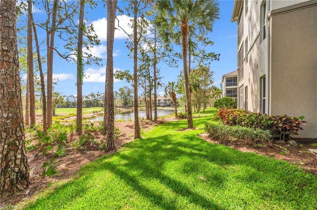 8253 Parkstone PL 106 photo 16
