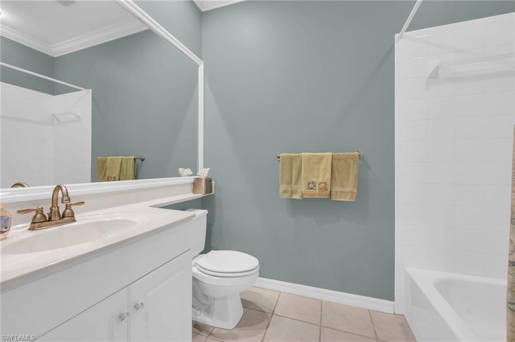 8253 Parkstone PL 106 photo 14