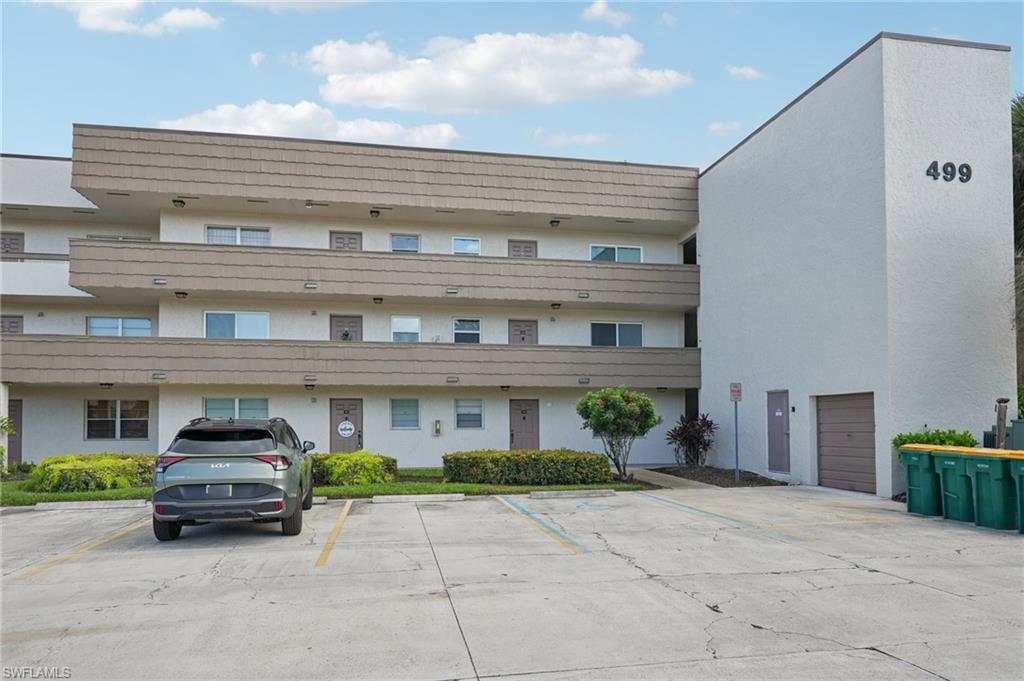 499 Forest Lakes BLVD 305