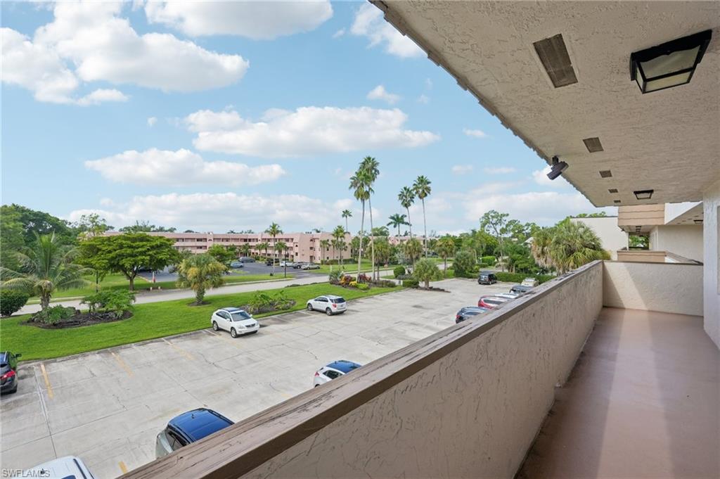 499 Forest Lakes BLVD 305